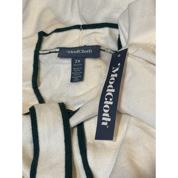 Modcloth White Blouse with Green Trim NWT - Picture 3 of 4